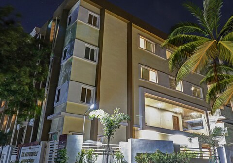 De Crown Luxury Hotel