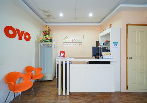 Hotel O V Stay Guesthouse