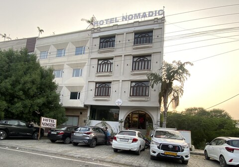 Nomadic Stays