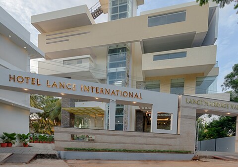 Hotel Lance International
