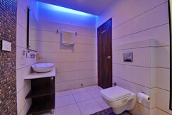 Hotel 99 square, Khanna Hotel 99 square, Khanna