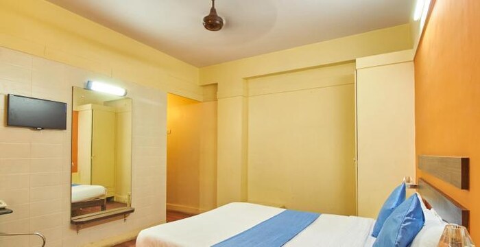 Hotel Golden Palace-20110622170337158 room deluxe 4
