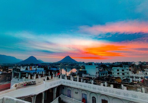 Varah Square Guest House