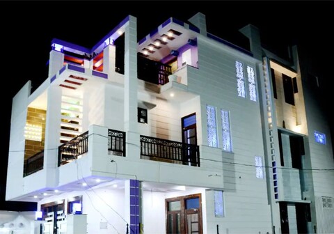 Forest Inn Homestay| Rooms & Caretaker