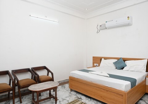 Amritprabha Kunj Home Stay