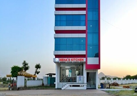 Hotel Neha Kitchen Highway Inn