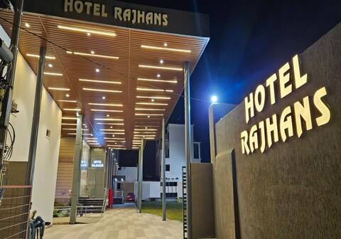 HOTEL RAJ HANSH