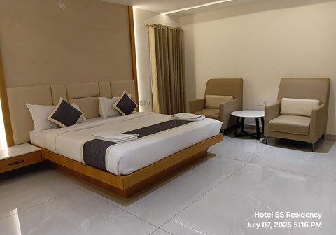 HOTEL SS RESIDENCY
