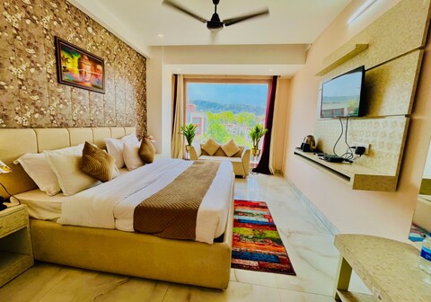 Ektham Hotels
