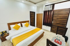 Hotel The Royal Palm, Noida Hotel The Royal Palm, Noida