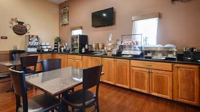 Best Western Windwood Inn & Suites