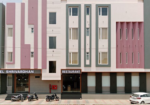 Hotel Shrivardhan