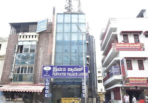 SPOT ON 78132 Parvathi Palace Lodging