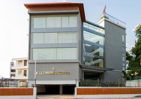Hotel Sky International