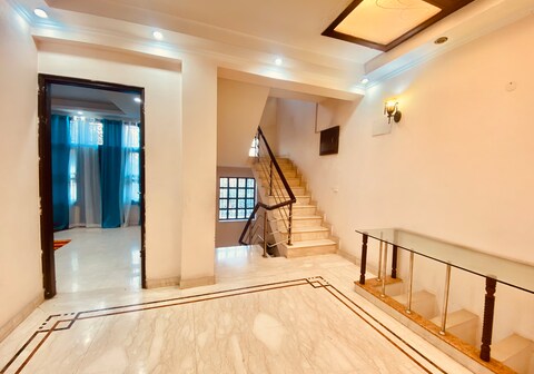 luxury bungalow with pool table