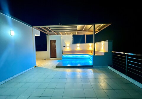 ECR Holidays Lavish Homestay