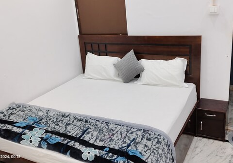 SHRI DEV DHAM HOMESTAY