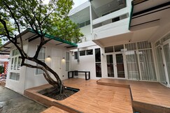 EM HOME Sukhumvit Bangkok - near Shopping and Train Stations, Bangkok EM HOME Sukhumvit Bangkok - near Shopping and Train Stations, Bangkok