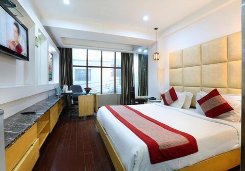 Airport Hotel Grand by Fantasia