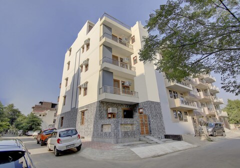 Collection O City near prem mandir