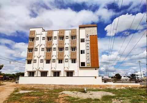 VELAVAN HERITAGE INN