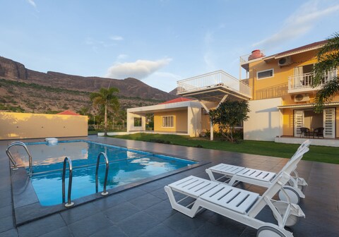 StayVista at Lakeside Summers