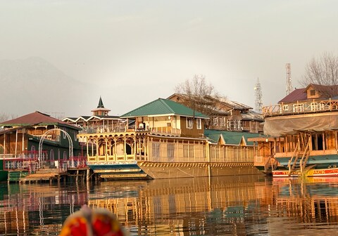 Mount View House Boat
