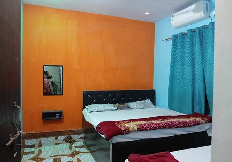Surya home stay Ayodhya