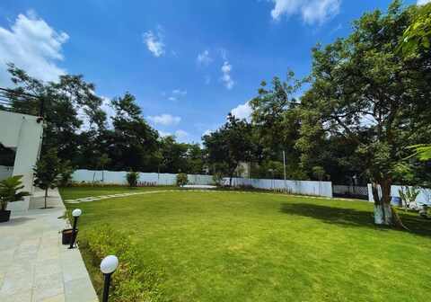 Tranquila by StayXL- Shamirpet