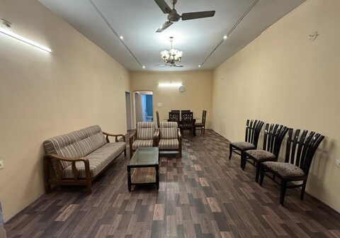 Visitors Lounge by MMG - 3BHK First Floor