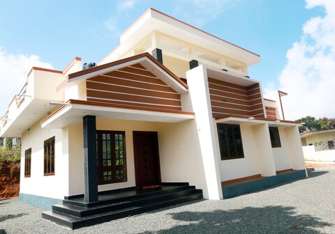 Georgian 4 BHK Villa
