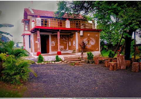 Radhe Radhe Homestay