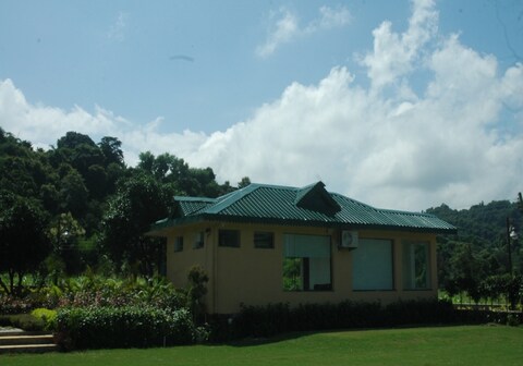 Sailani Resort & Palace