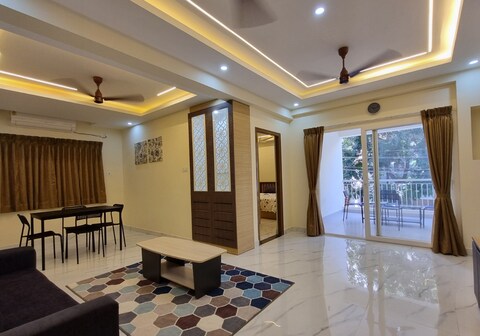 Airport inn