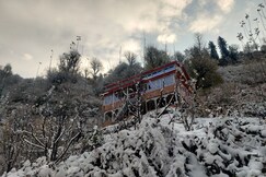 Trimurti Ochrard and Cafe, Kasol Trimurti Ochrard and Cafe, Kasol