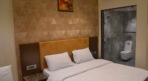 PARKLANE HOTEL & RESTAURANT, Agra PARKLANE HOTEL & RESTAURANT, Agra