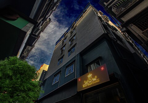 Hotel Royal Crowne near Kolkata Airport