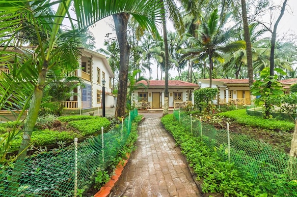 Golden Swan Beach Resort