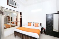 OYO 9371 Hotel Hide In, Chandigarh OYO 9371 Hotel Hide In, Chandigarh