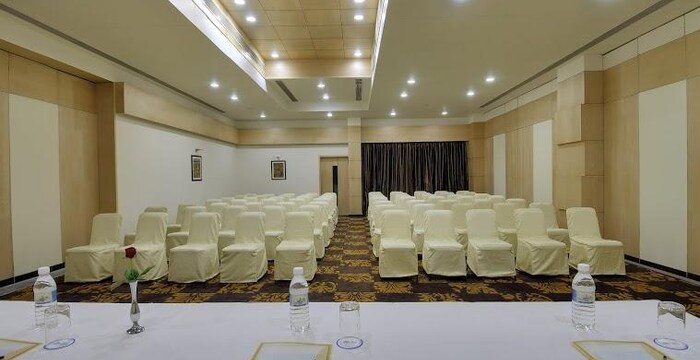 inder-residency-udaipur-conference-hall