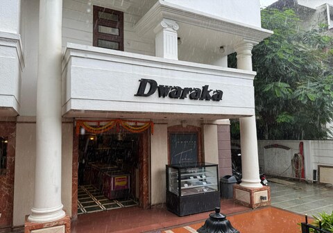 Hotel Dwaraka Residency