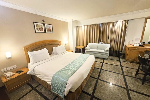 D.R Utthama, Nellore - AM Hotel Kollection 