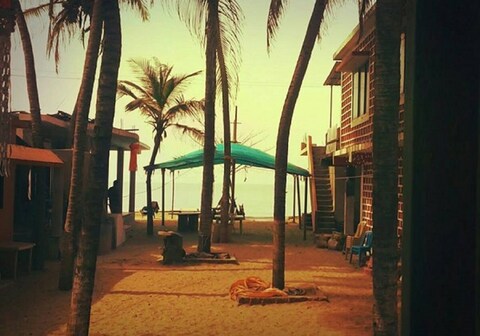 khobrekars beach homestay devbag