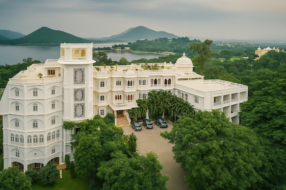 Hilltop Palace - Best Located Lake Facing Hotel In Udaipur.