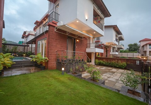 IRENE CASA 3BHK w Private Pool