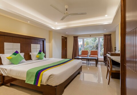 Treebo Suvarna Comforts