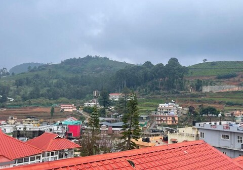 Nilgiris Stayz