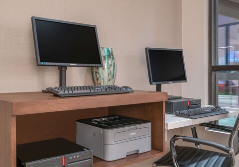 Ramada by Wyndham Minneapolis Golden Valley