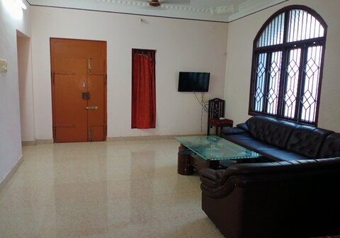 Service Apartment 07