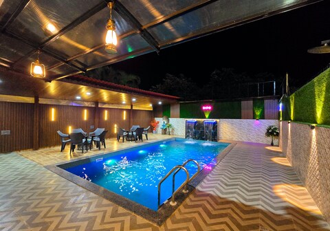 Evanaa 3 BHK Villa with big Private Pool by Estella Stays